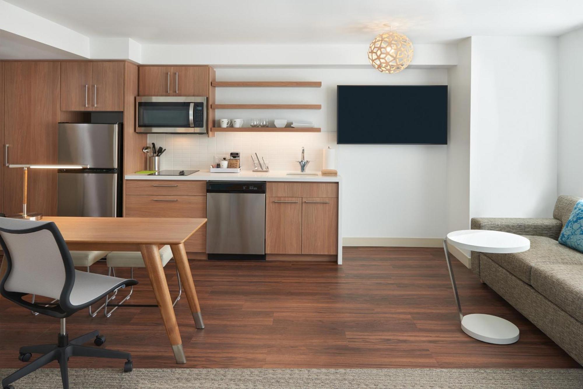 Element Toronto Airport Hotel Мисисага Екстериор снимка